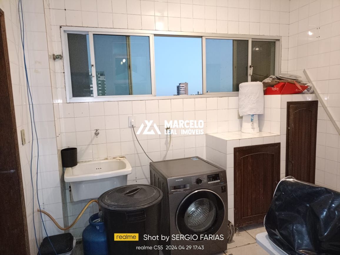 Apartamento à venda com 3 quartos, 168m² - Foto 6