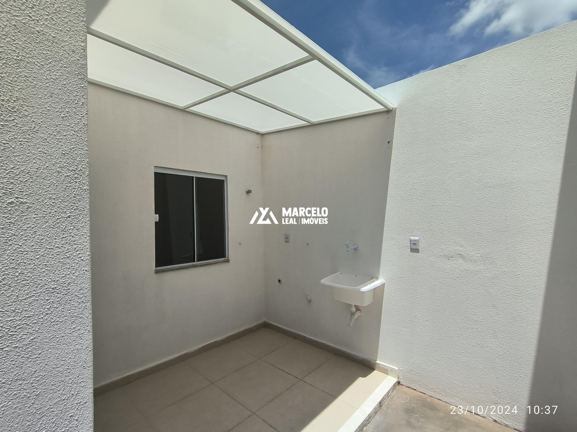 Casa à venda com 3 quartos, 70m² - Foto 13