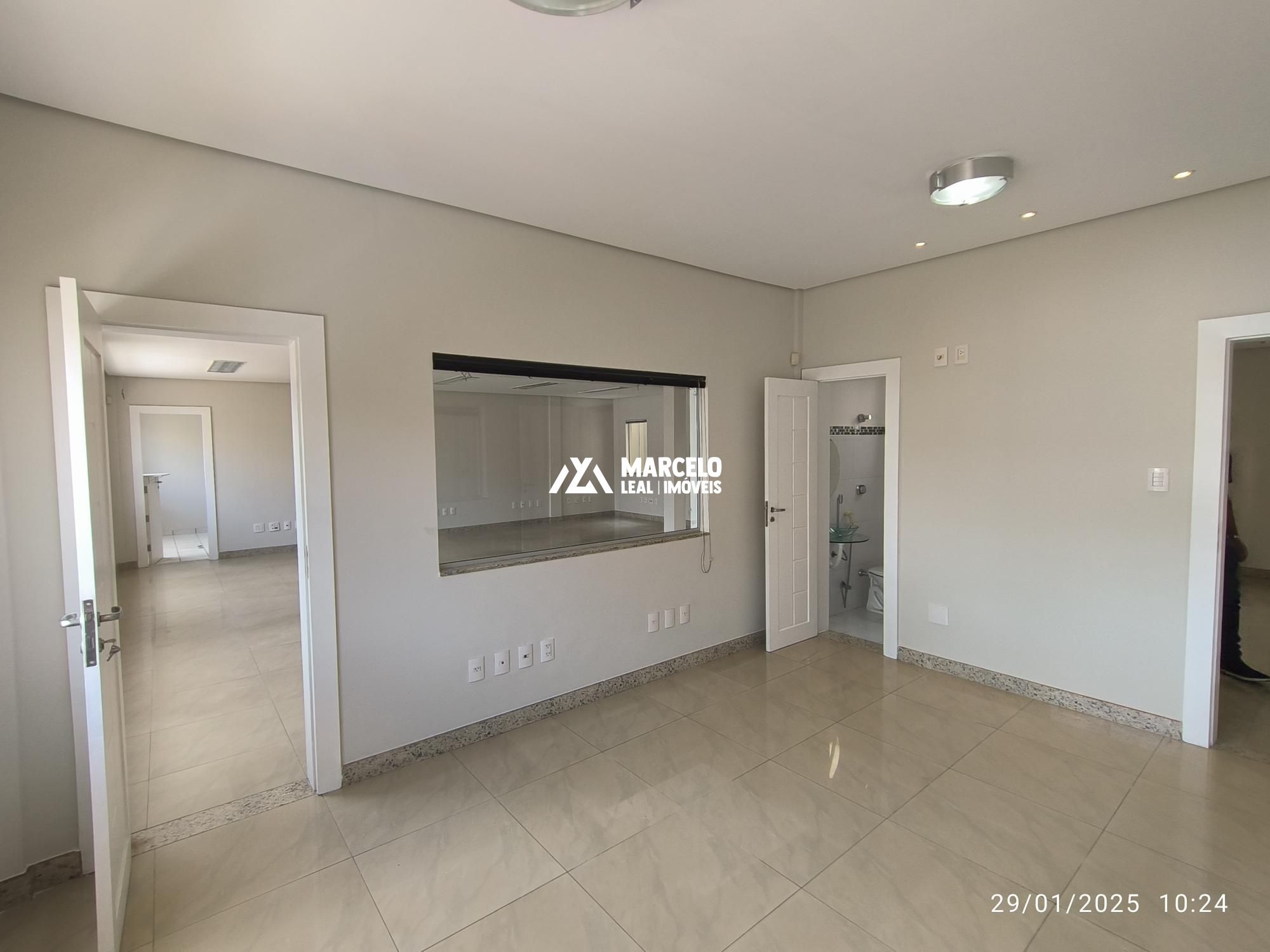 Conjunto Comercial-Sala para alugar com 9 quartos, 297m² - Foto 24