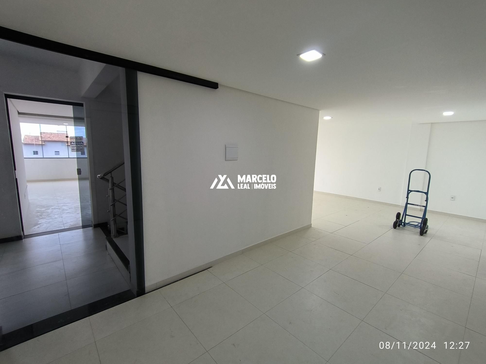 Conjunto Comercial-Sala para alugar com 3 quartos, 140m² - Foto 20