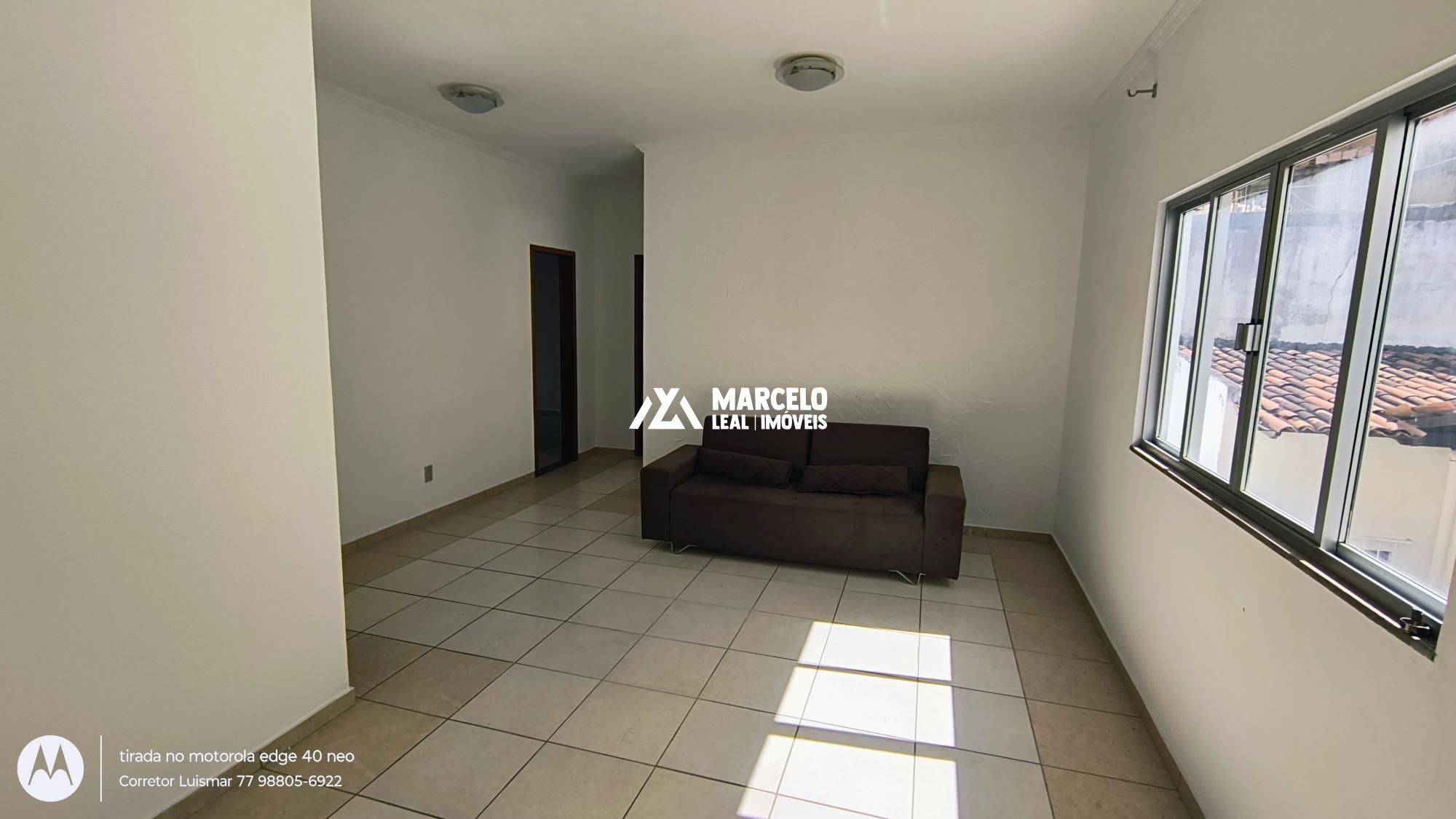 Apartamento à venda com 2 quartos, 74m² - Foto 2