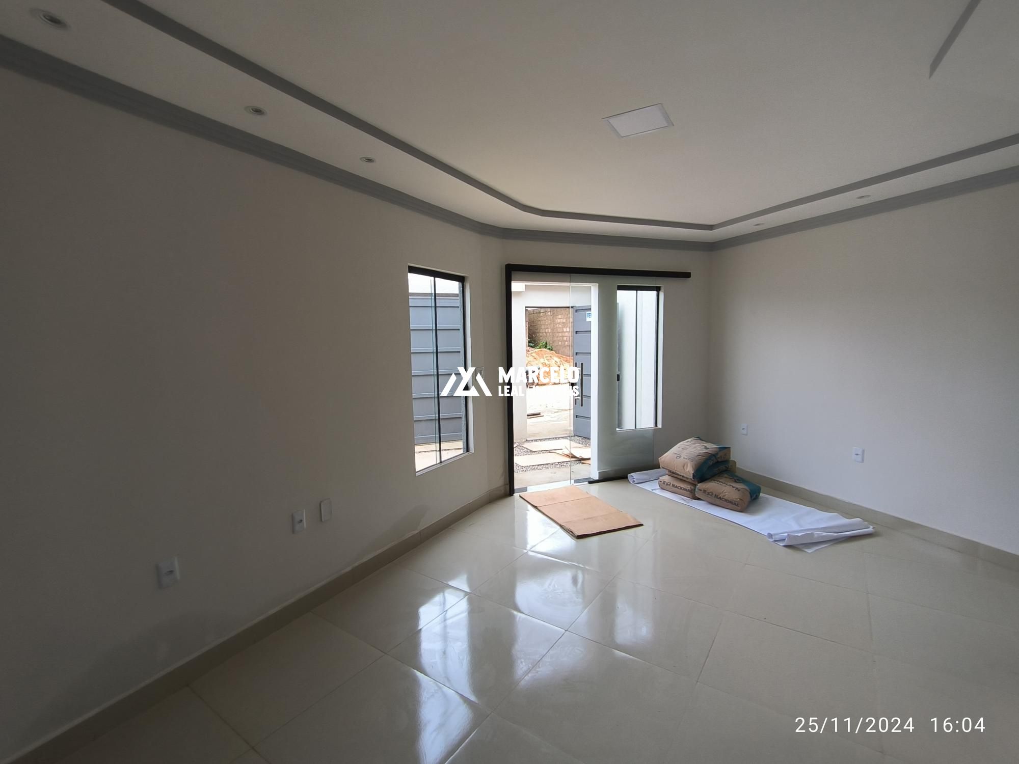 Casa à venda com 3 quartos, 80m² - Foto 5