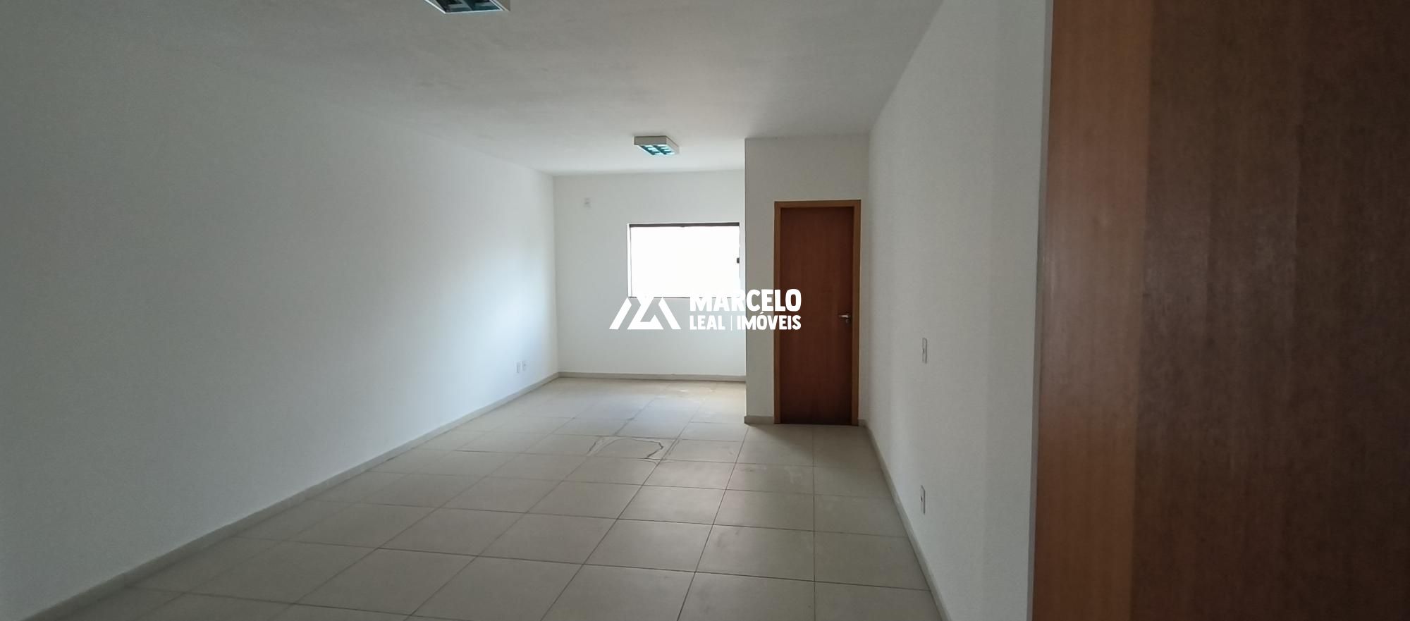 Conjunto Comercial-Sala para alugar com 1 quarto, 36m² - Foto 2