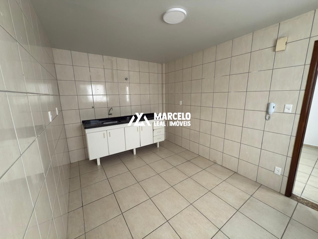 Apartamento para alugar com 4 quartos, 150m² - Foto 14