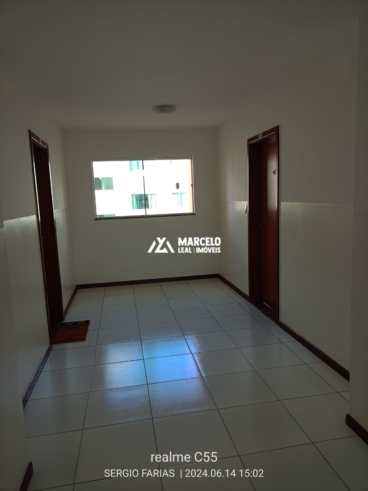 Apartamento à venda com 3 quartos, 64m² - Foto 2