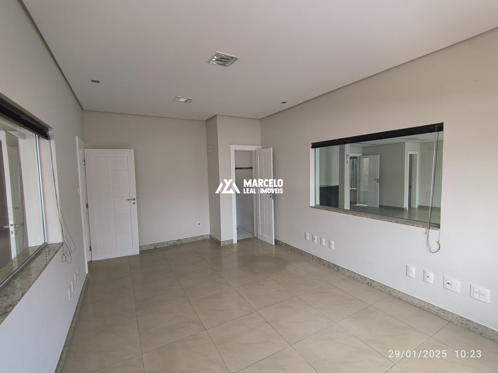 Conjunto Comercial-Sala para alugar com 9 quartos, 297m² - Foto 20