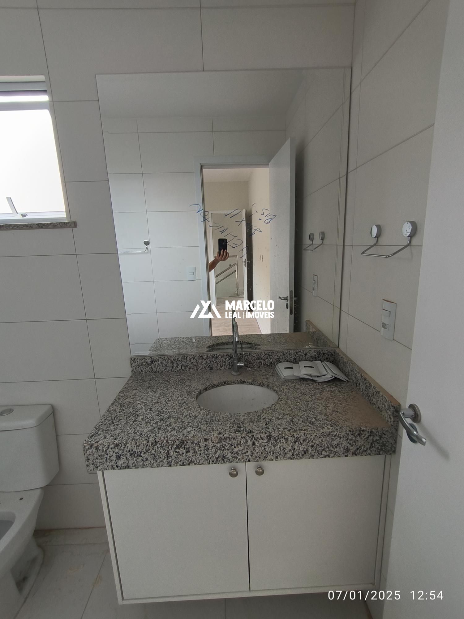 Casa de Condomínio para alugar com 4 quartos, 140m² - Foto 18