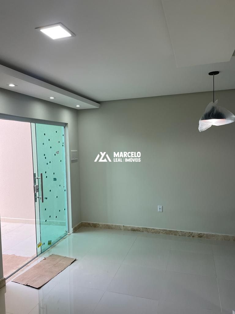 Casa à venda com 3 quartos, 79m² - Foto 5