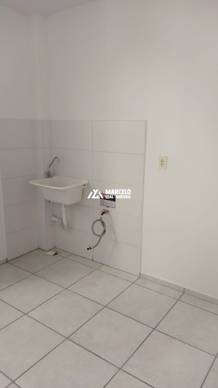 Apartamento à venda com 2 quartos, 44m² - Foto 13