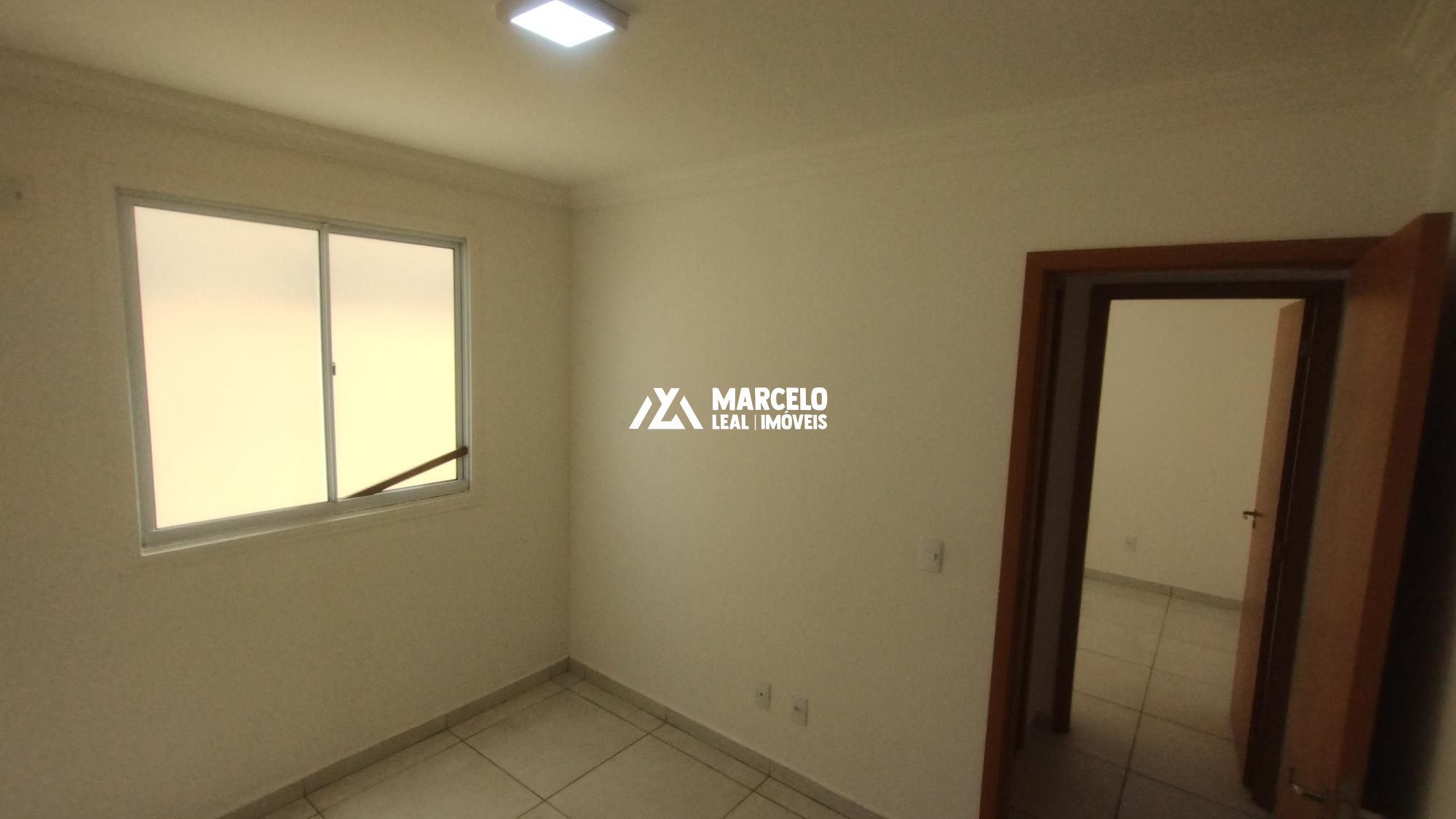 Apartamento à venda com 2 quartos, 40m² - Foto 17