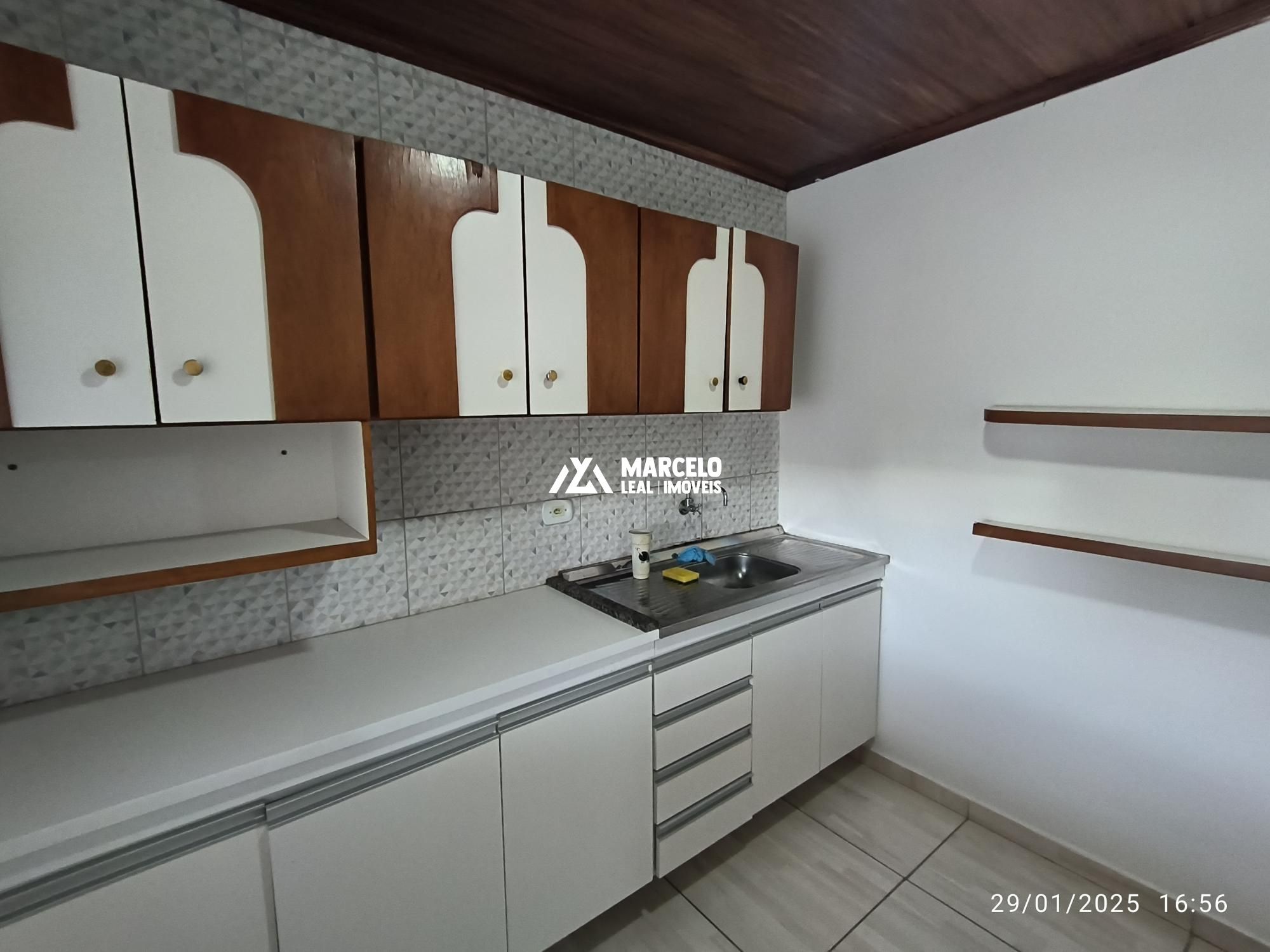 Casa para alugar com 1 quarto, 60m² - Foto 11