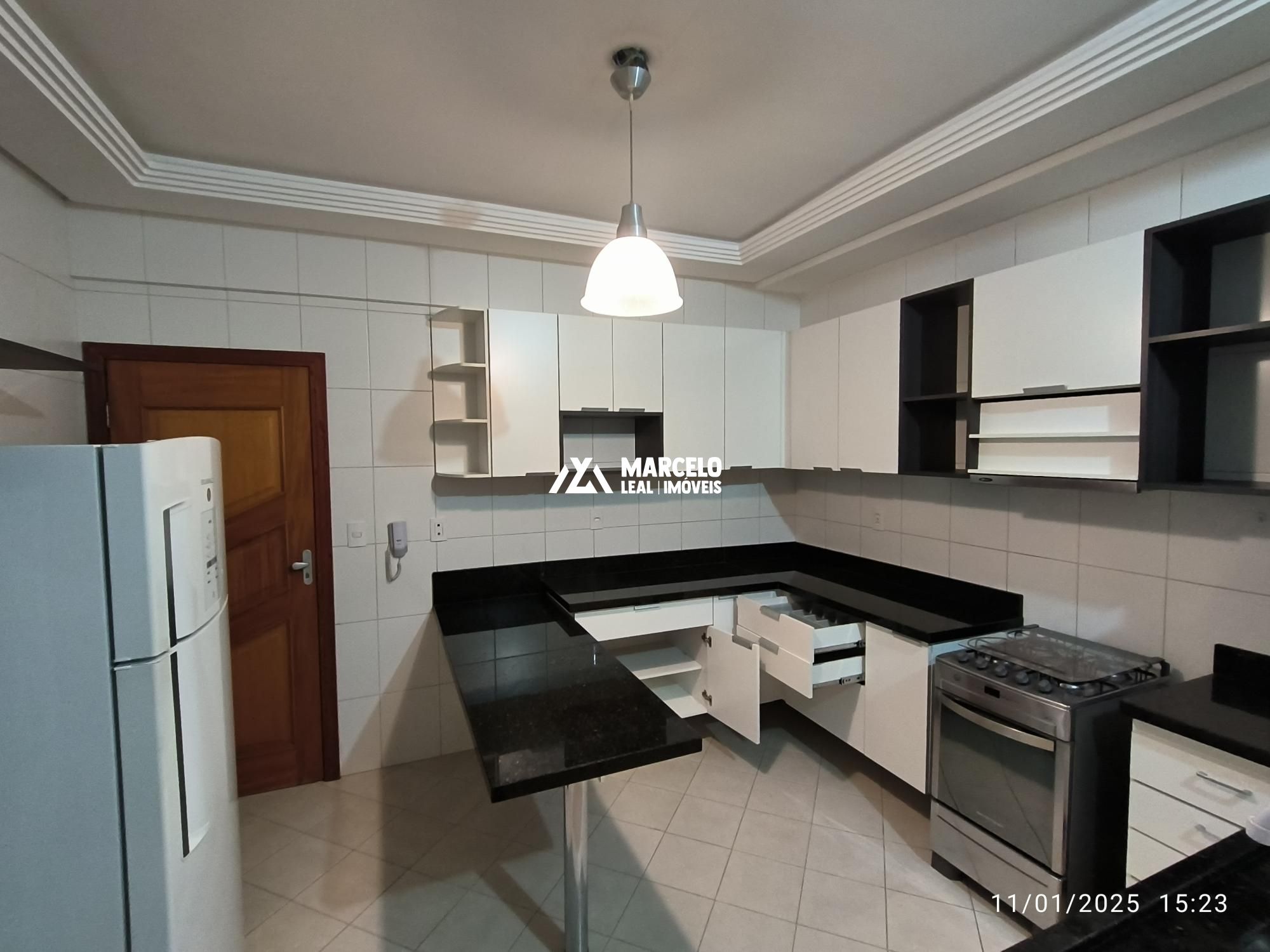 Apartamento para alugar com 3 quartos, 133m² - Foto 49