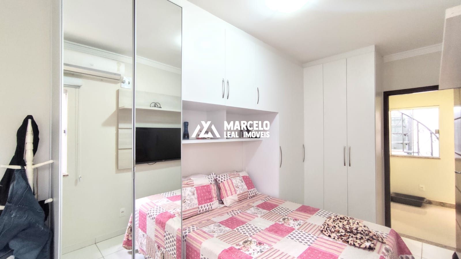 Casa à venda com 3 quartos, 80m² - Foto 25