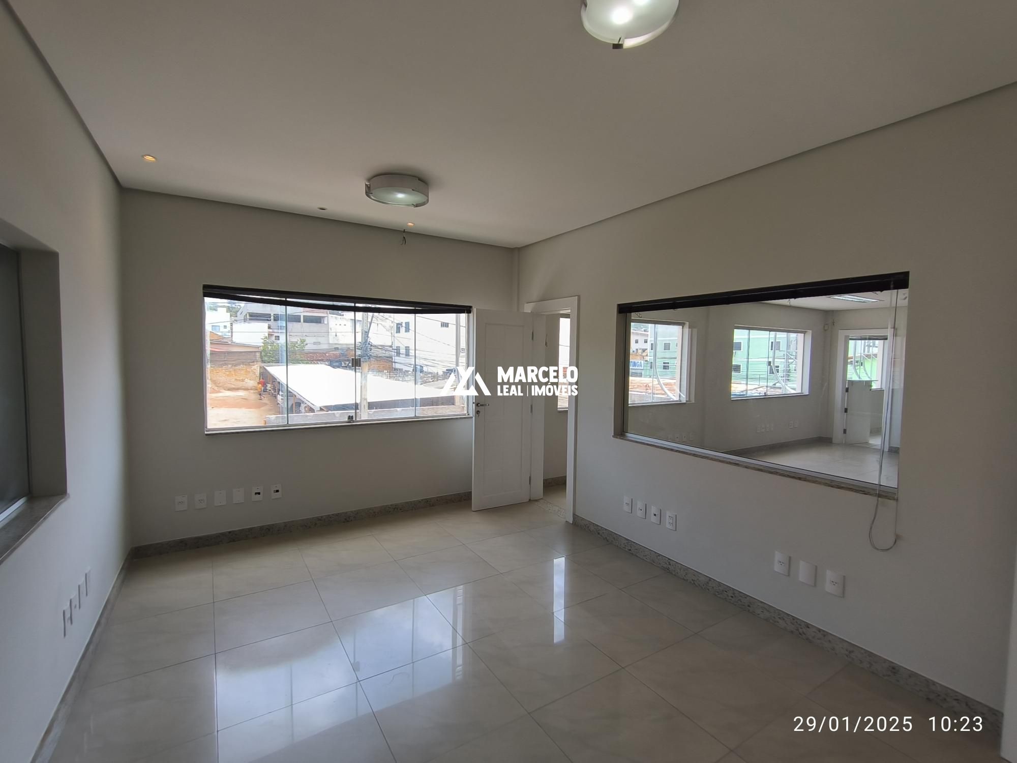 Conjunto Comercial-Sala para alugar com 9 quartos, 297m² - Foto 22