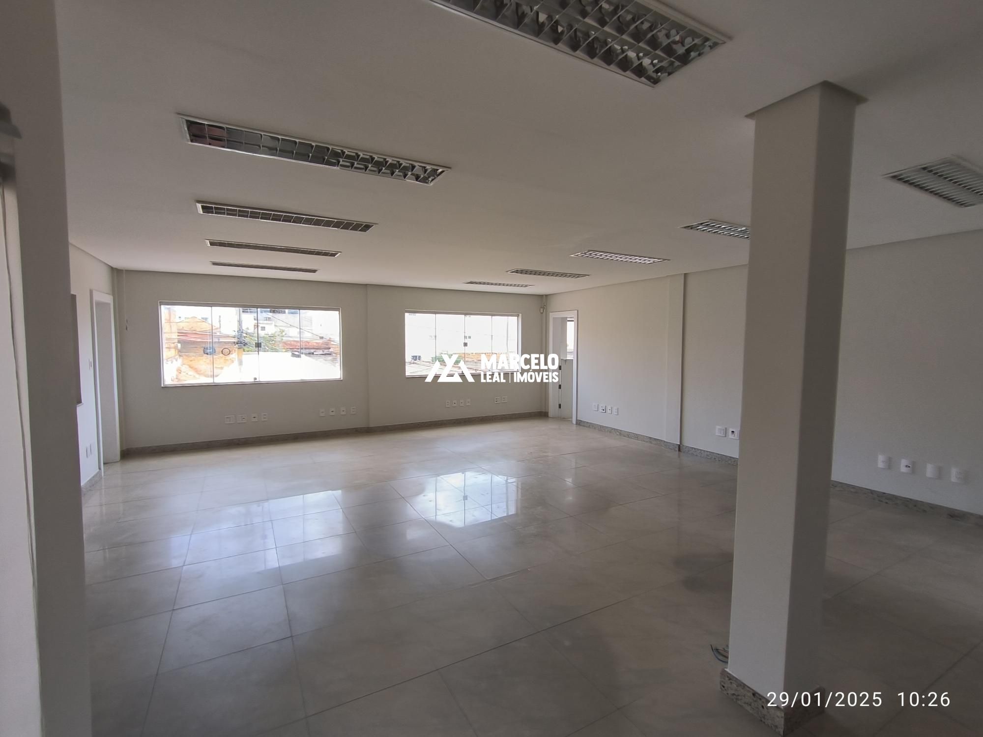 Conjunto Comercial-Sala para alugar com 9 quartos, 297m² - Foto 39