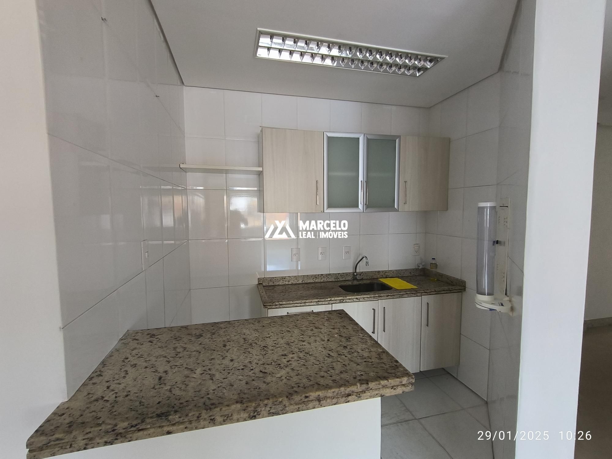 Conjunto Comercial-Sala para alugar com 9 quartos, 297m² - Foto 35