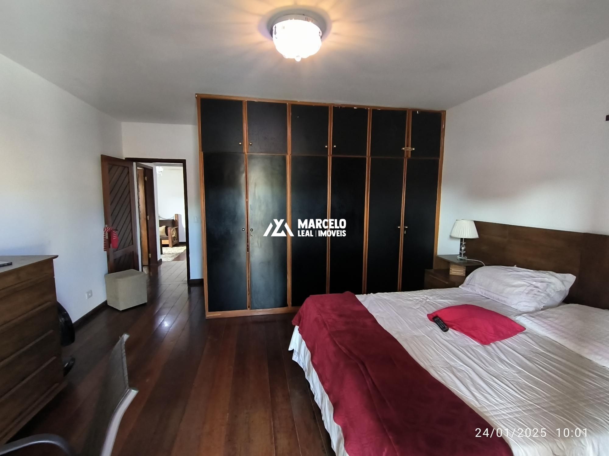 Casa à venda com 5 quartos, 260m² - Foto 41