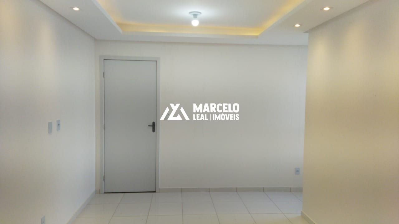 Apartamento à venda com 2 quartos, 43m² - Foto 3