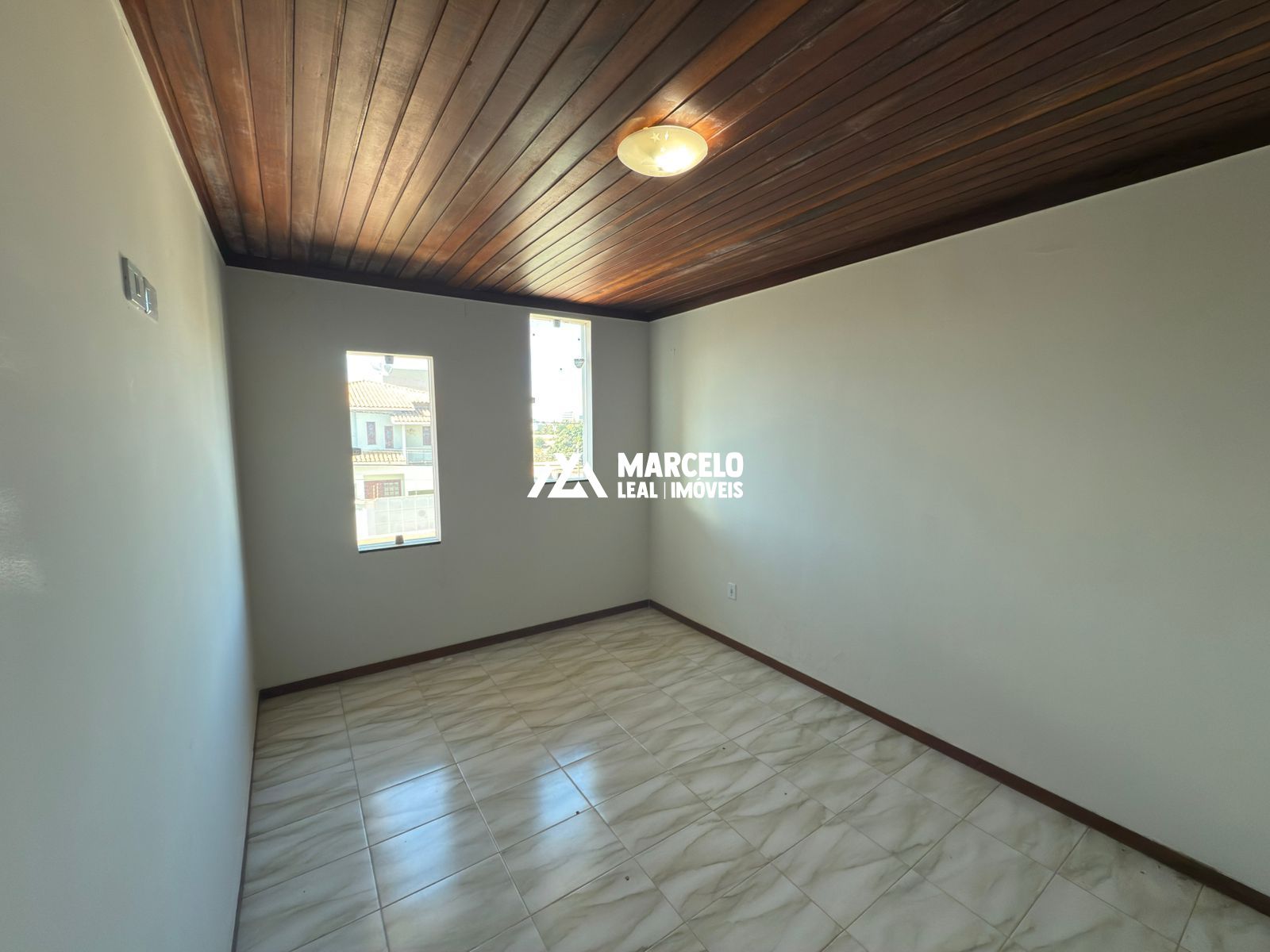 Casa para alugar com 2 quartos, 145m² - Foto 28