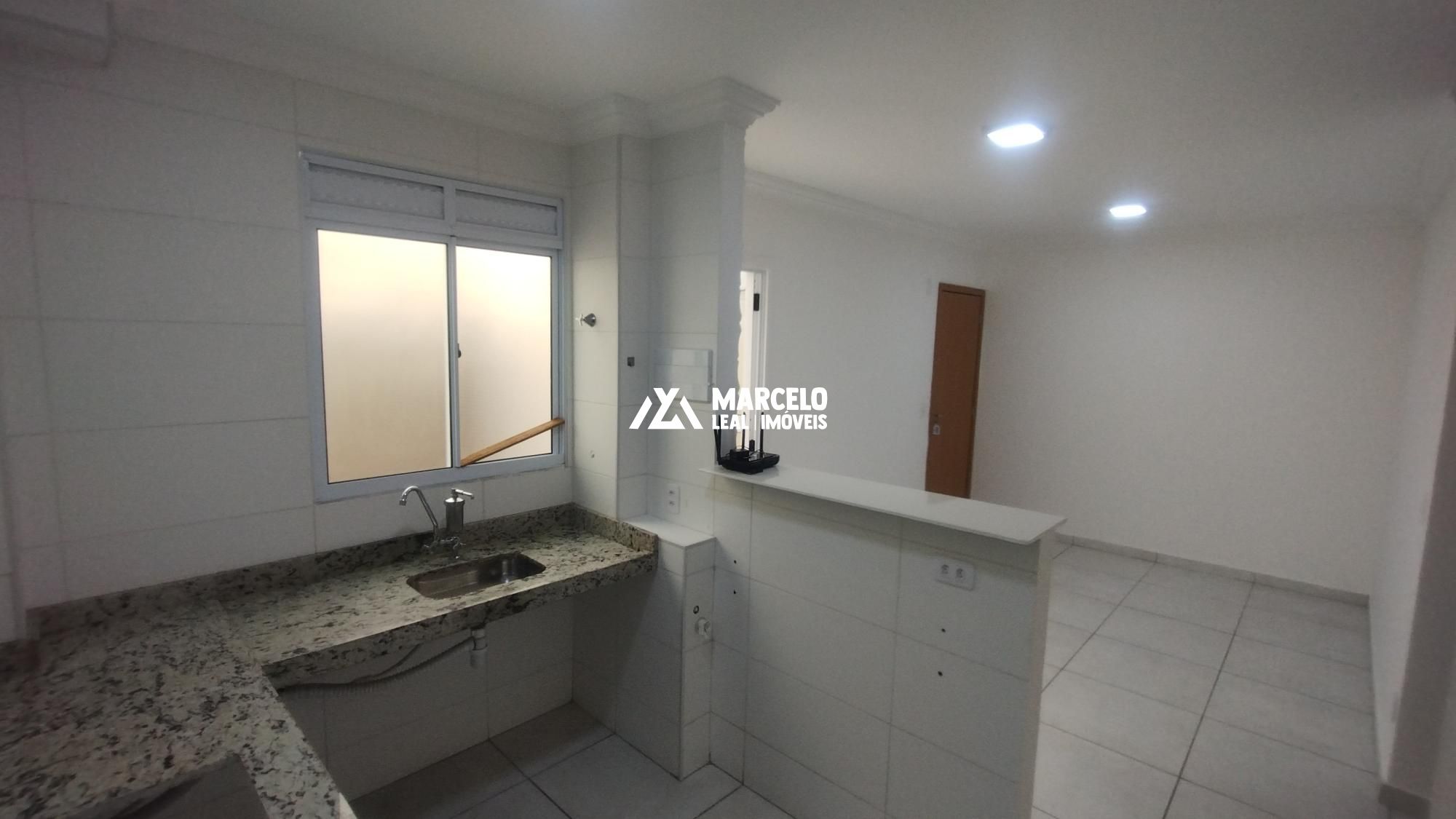 Apartamento à venda com 2 quartos, 40m² - Foto 5