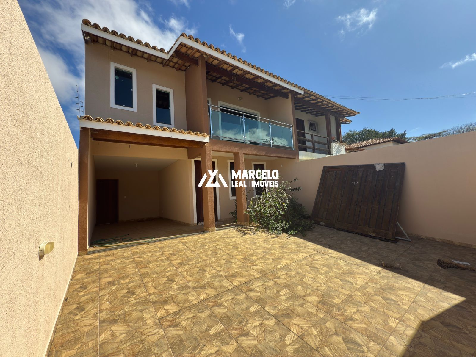 Casa para alugar com 2 quartos, 145m² - Foto 1