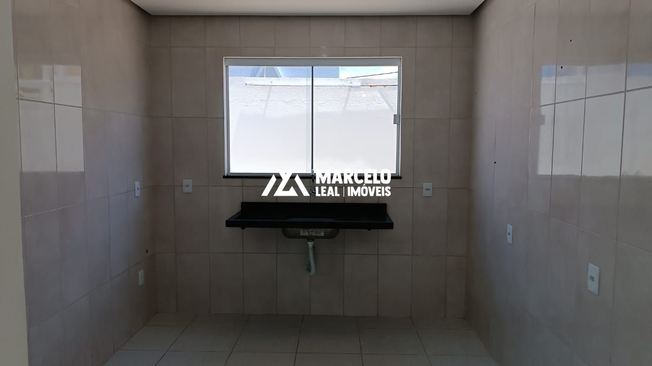 Casa à venda com 3 quartos, 90m² - Foto 11