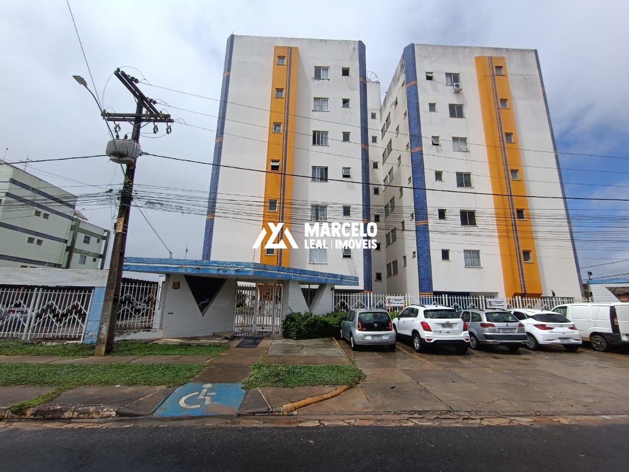 Apartamento para alugar com 3 quartos, 159m² - Foto 1