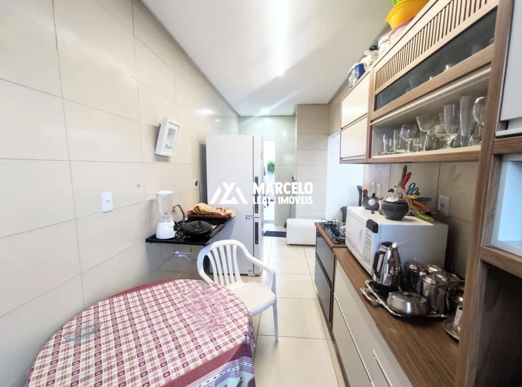 Casa à venda com 3 quartos, 90m² - Foto 9