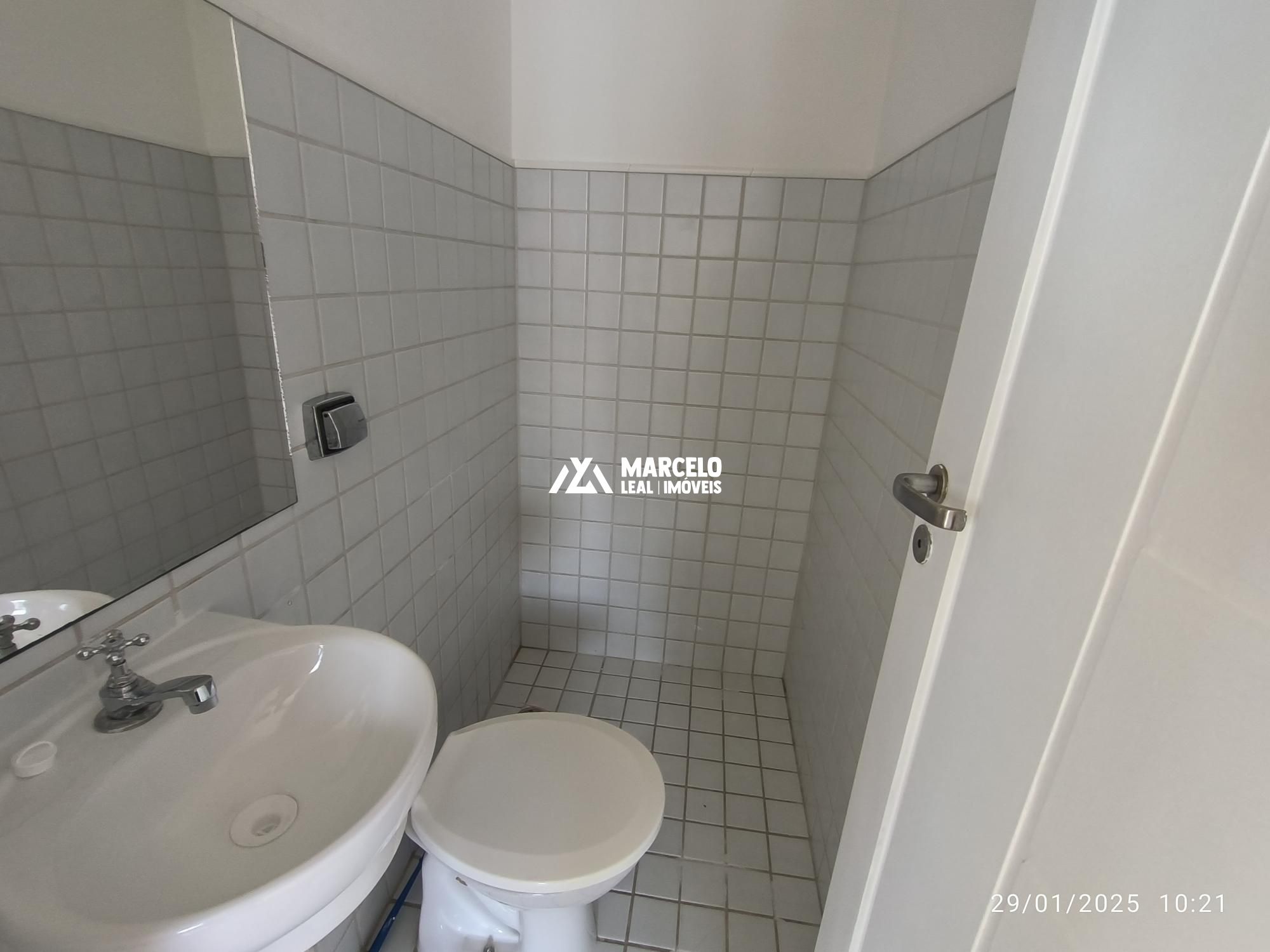 Conjunto Comercial-Sala para alugar com 9 quartos, 297m² - Foto 13