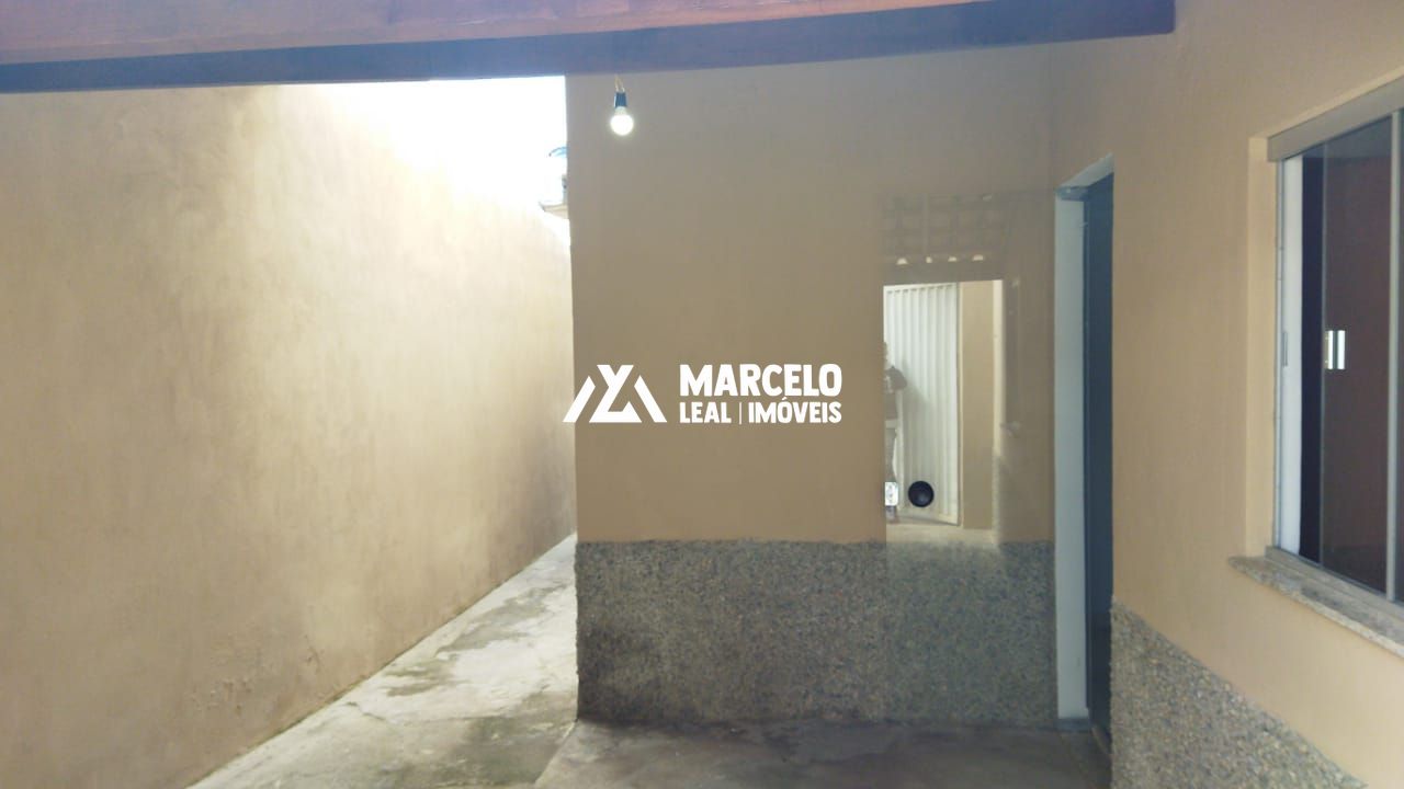 Casa à venda com 3 quartos, 85m² - Foto 2