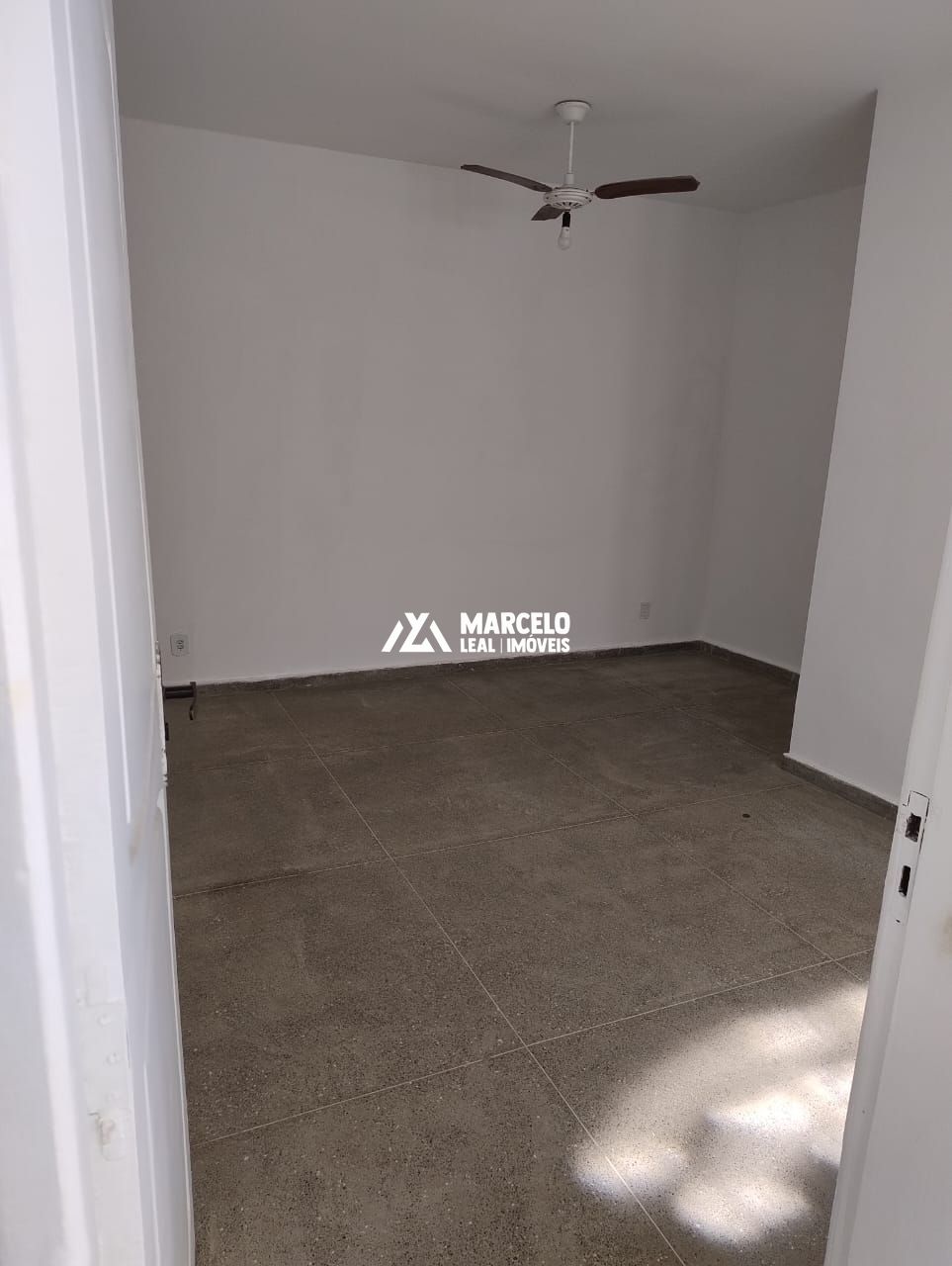 Prédio Inteiro à venda com 9 quartos, 395m² - Foto 11