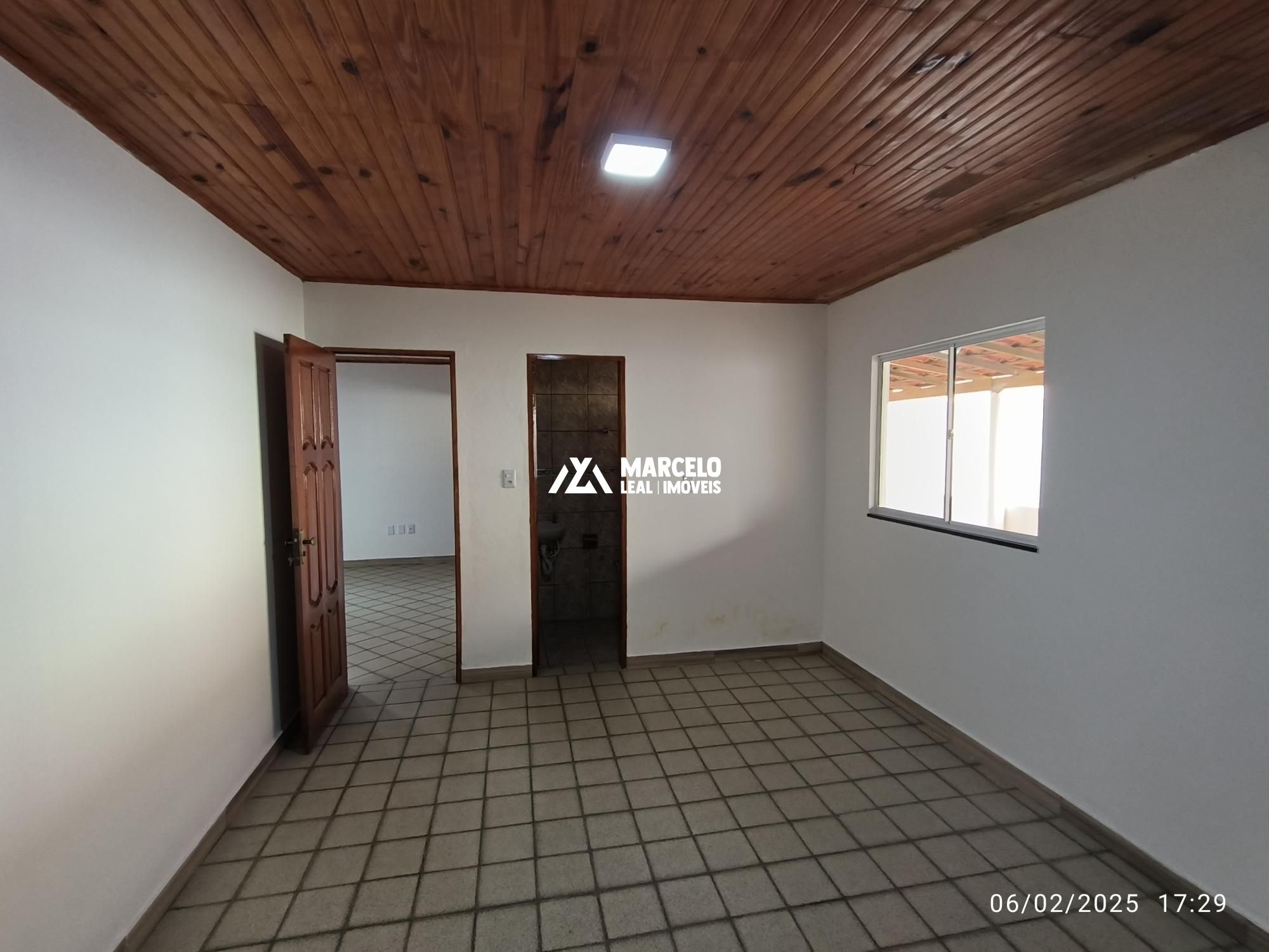 Casa para alugar com 2 quartos, 85m² - Foto 14