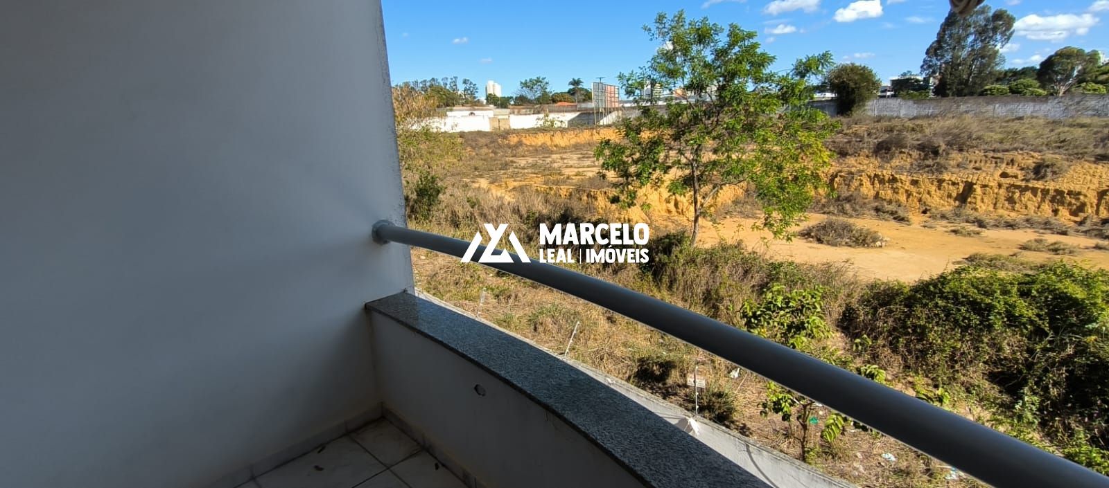 Apartamento para alugar com 2 quartos, 80m² - Foto 11