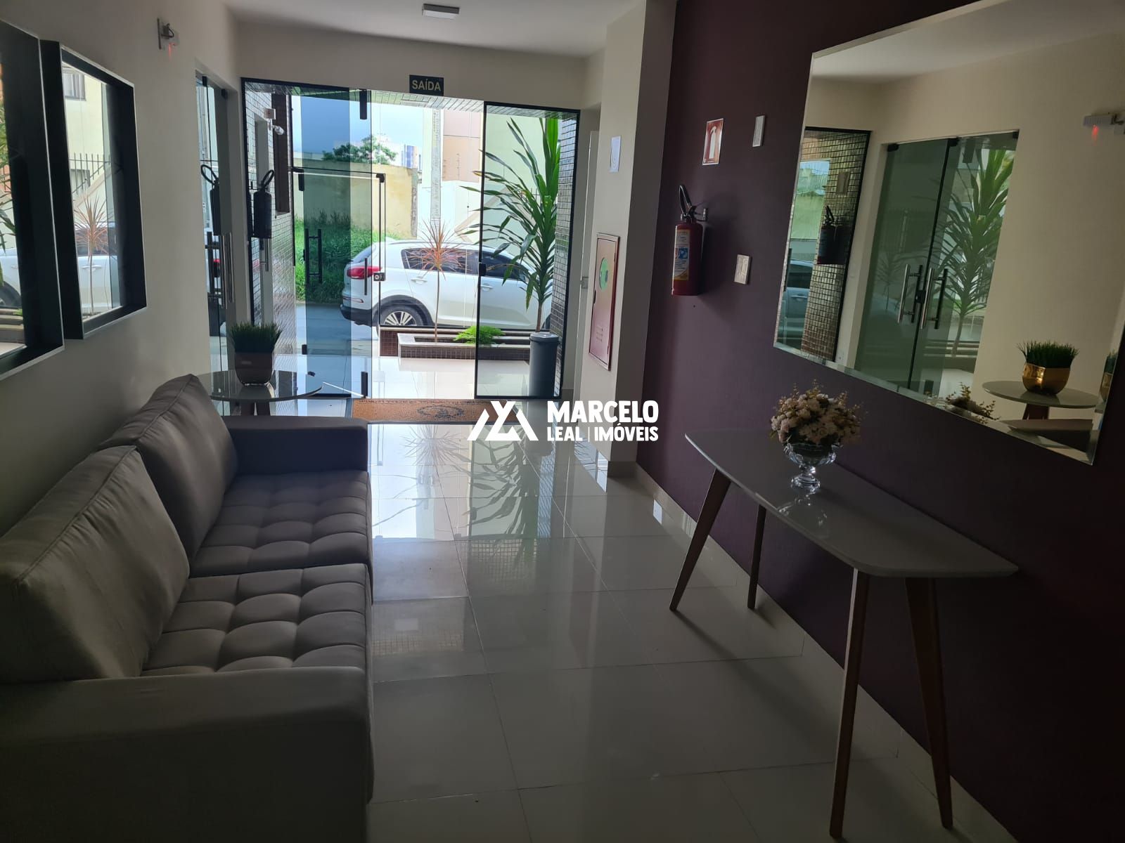 Apartamento à venda com 3 quartos, 105m² - Foto 3