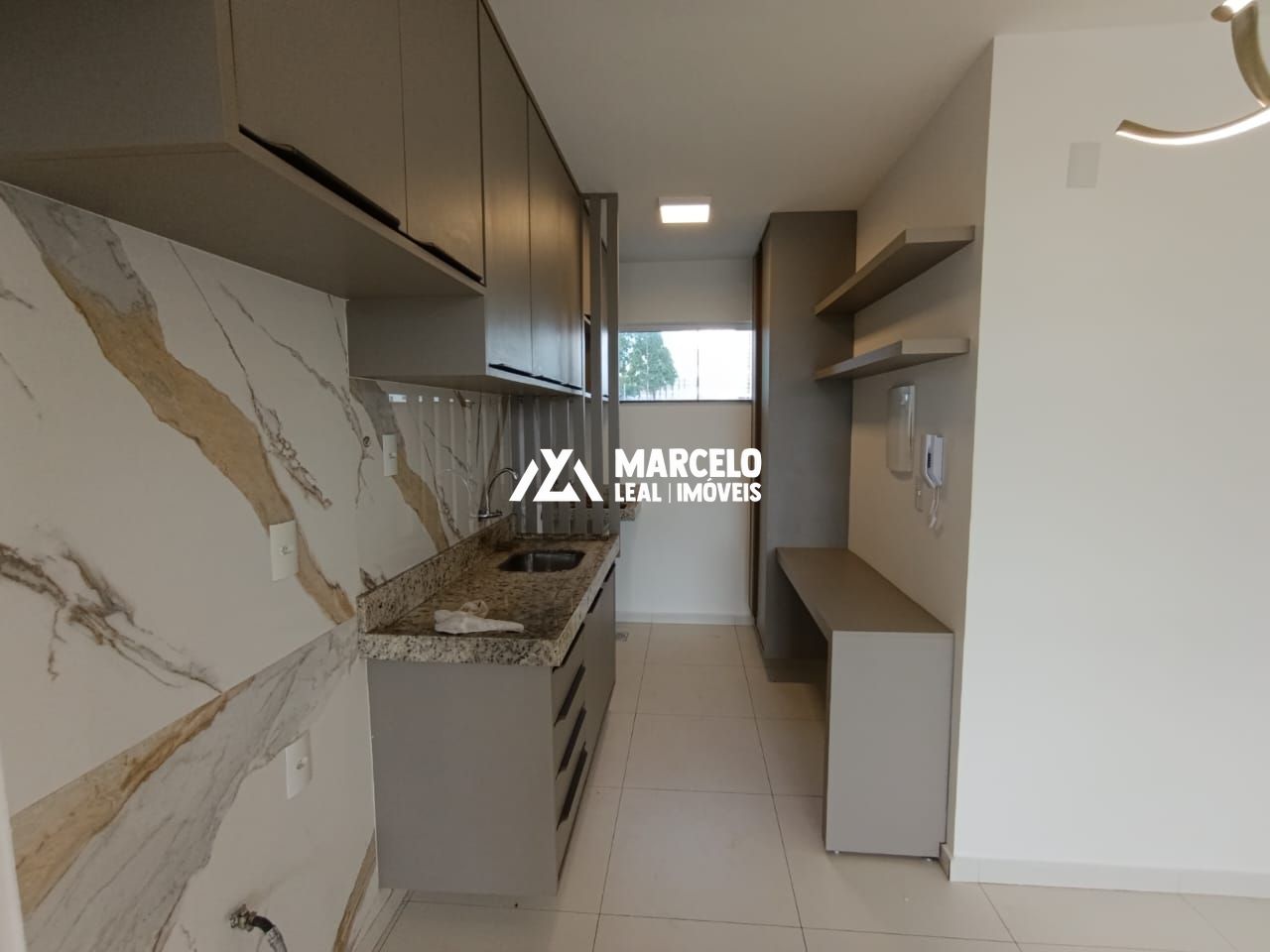 Apartamento para alugar com 3 quartos, 72m² - Foto 1