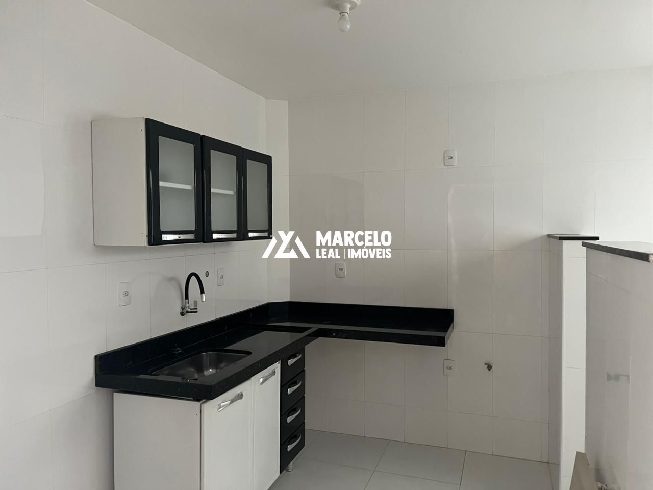 Apartamento à venda com 3 quartos, 81m² - Foto 9