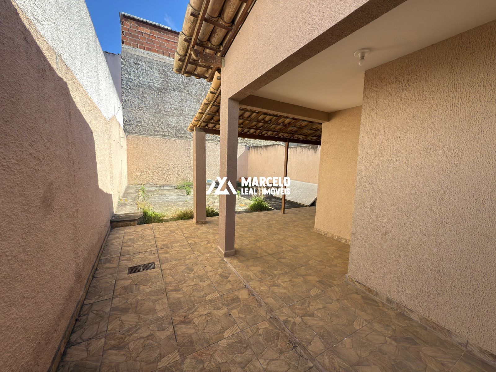 Casa para alugar com 2 quartos, 145m² - Foto 31