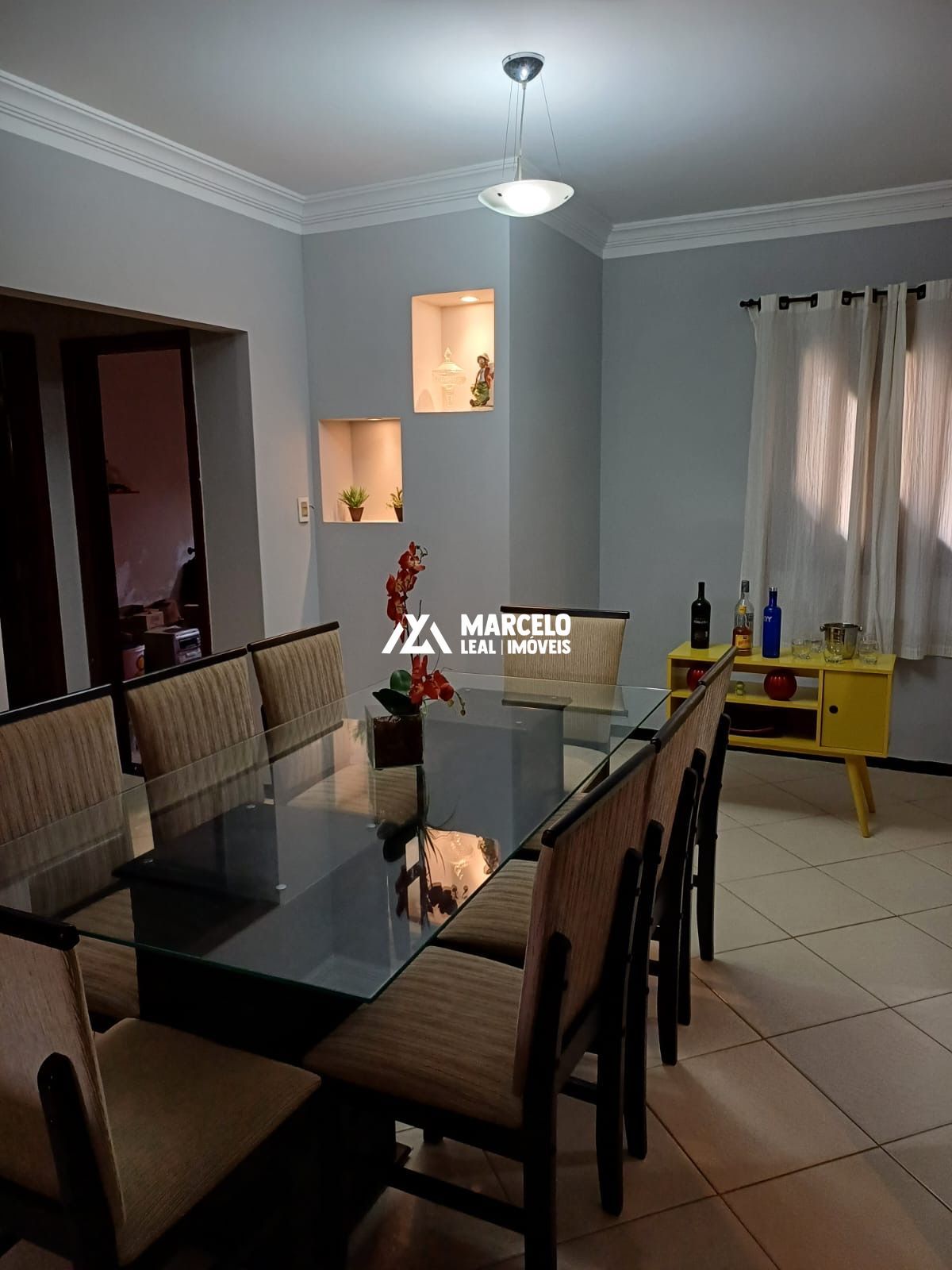 Casa à venda com 5 quartos, 180m² - Foto 4