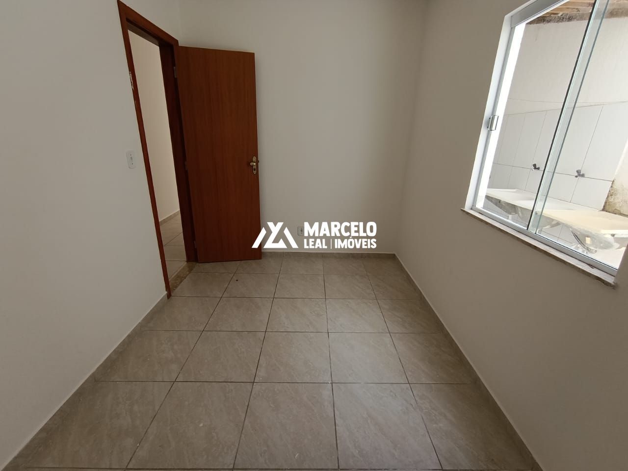 Casa para alugar com 2 quartos, 68m² - Foto 13