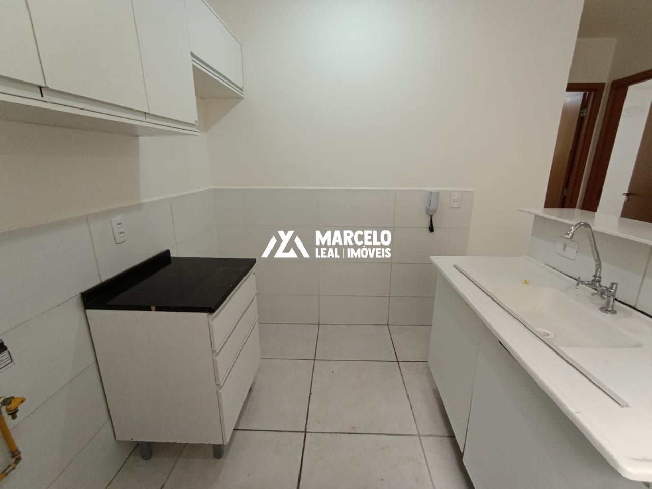 Apartamento para alugar com 2 quartos, 40m² - Foto 10