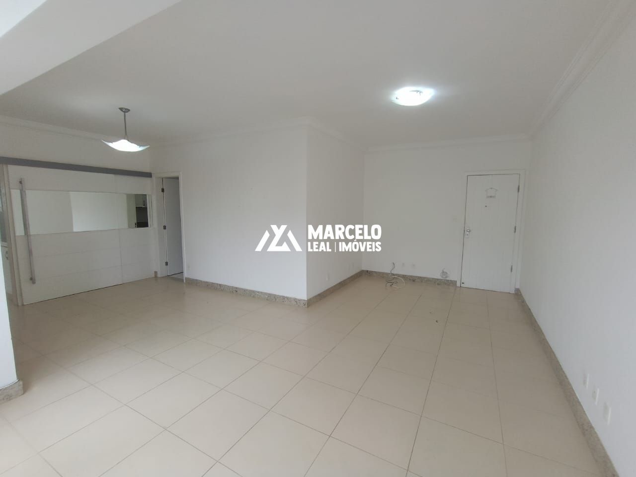 Apartamento para alugar com 3 quartos, 159m² - Foto 7