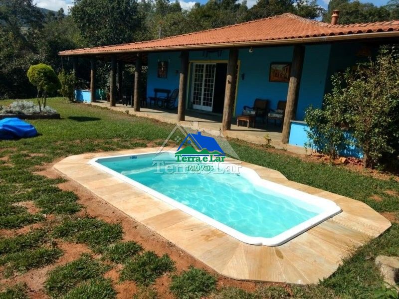 Fazenda/sítio/chácara/haras com 4 Dormitórios à venda, 450 m² por R$ 800.000,00 Fazenda/sítio/chácara/haras com 4 Dormitórios à venda, 450 m² por R$ 800.000,00