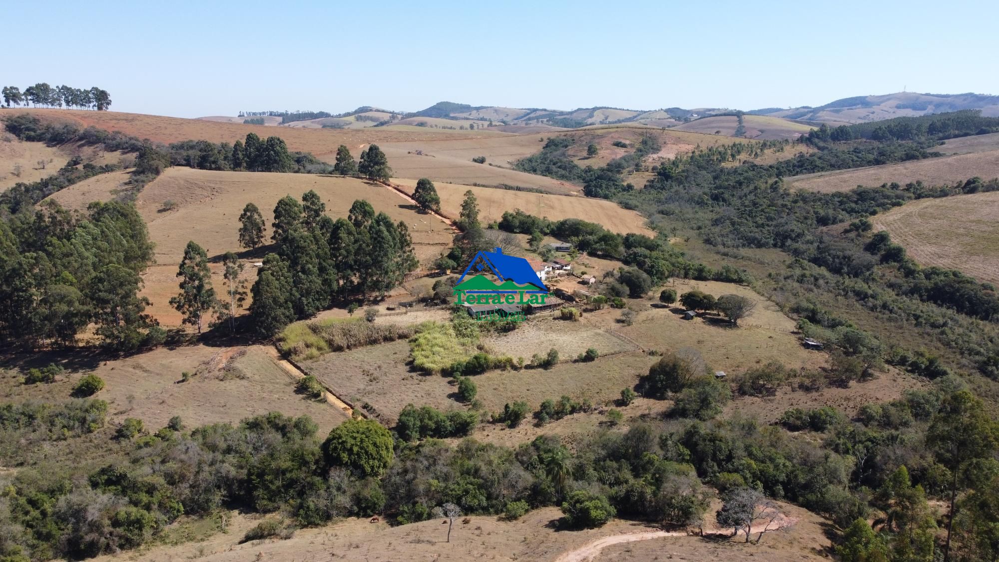 Fazenda à venda com 7 quartos, 10m² - Foto 1