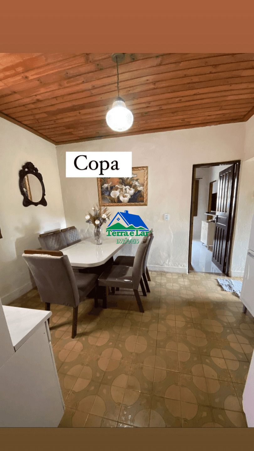 Casa com 4 Dormitórios à venda, 197 m² por R$ 550.000,00 Casa com 4 Dormitórios à venda, 197 m² por R$ 550.000,00