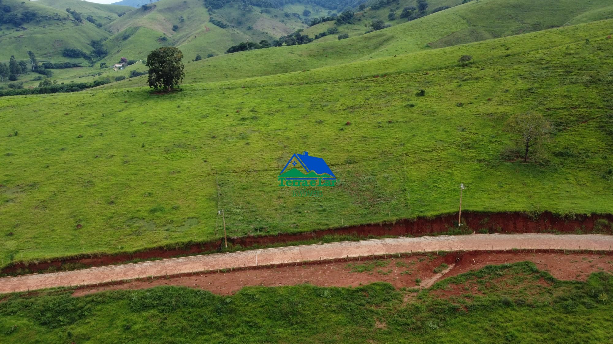 Lote/Terreno de 1000m² no bairro Centro, em Aiuruoca | Eu Corretor