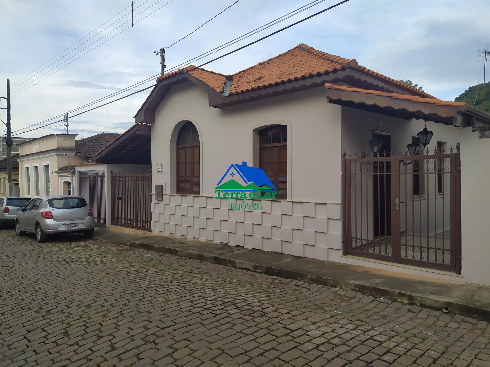 Casa à venda  no Centro - Aiuruoca, MG. Imóveis