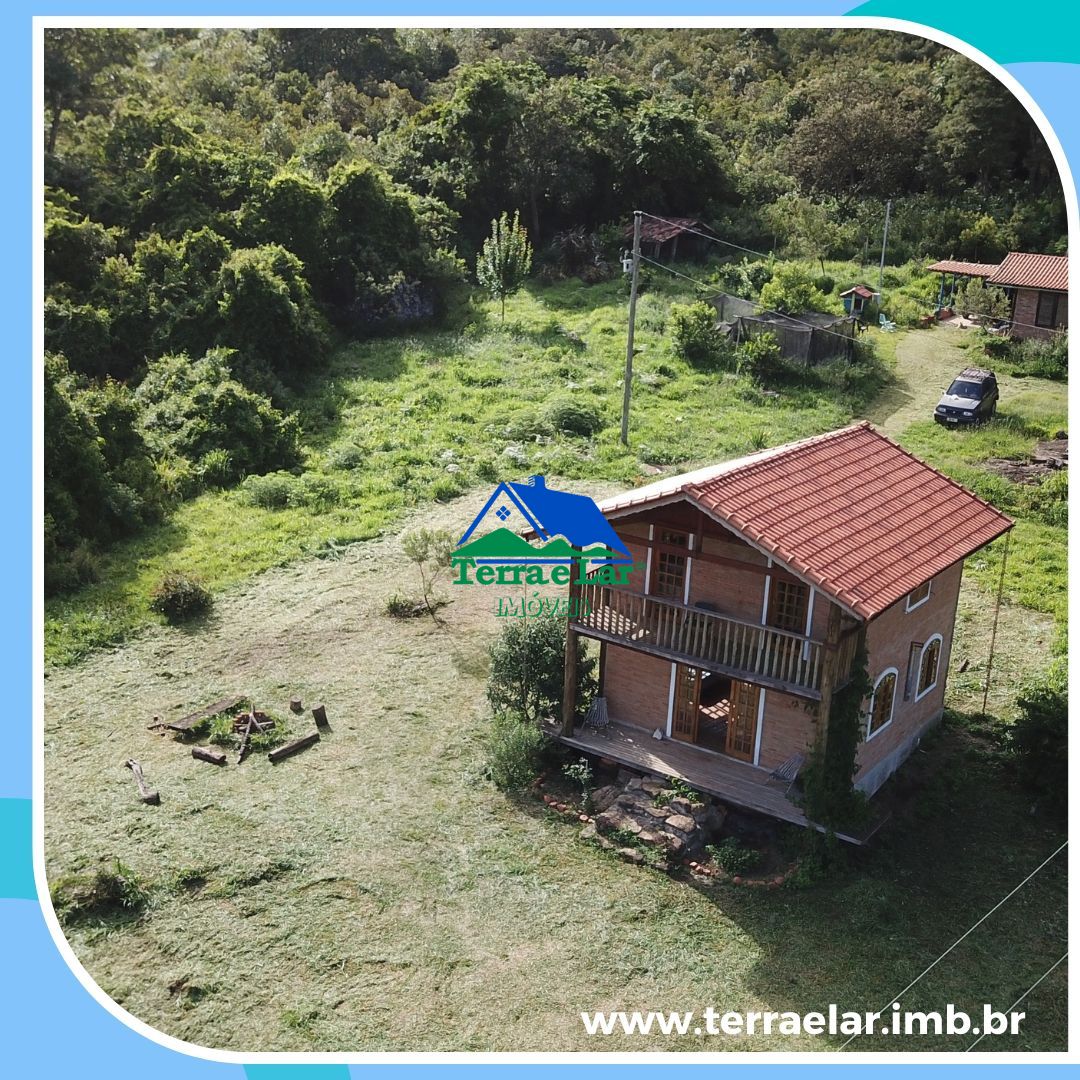 Casa de 3 quartos, no bairro Zona Rural, em Aiuruoca | Eu Corretor