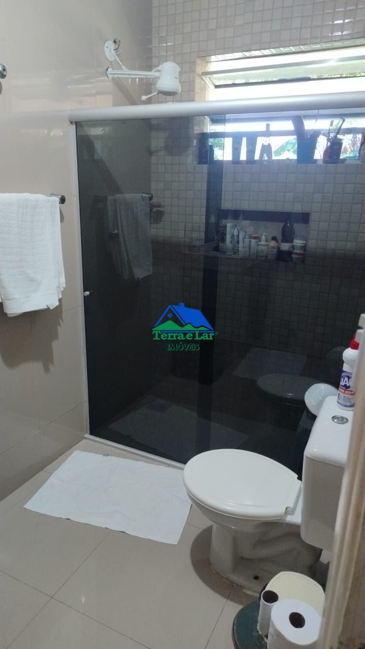 Casa com 4 Dormitórios à venda, 220 m² por R$ 980.000,00 Casa com 4 Dormitórios à venda, 220 m² por R$ 980.000,00