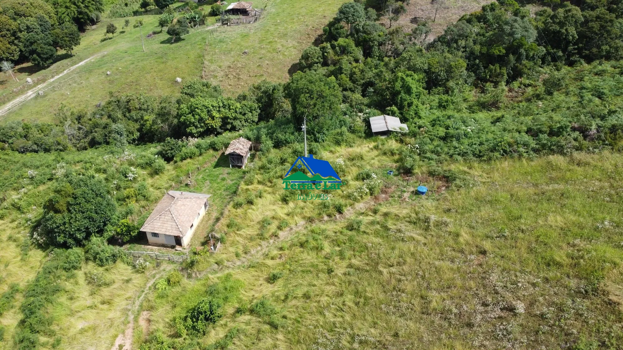Fazenda/sítio/chácara/haras à venda  no Zona Rural - Carvalhos, MG. Imóveis