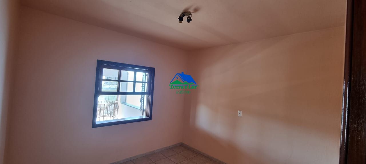 Casa à venda com 3 quartos, 360m² - Foto 6